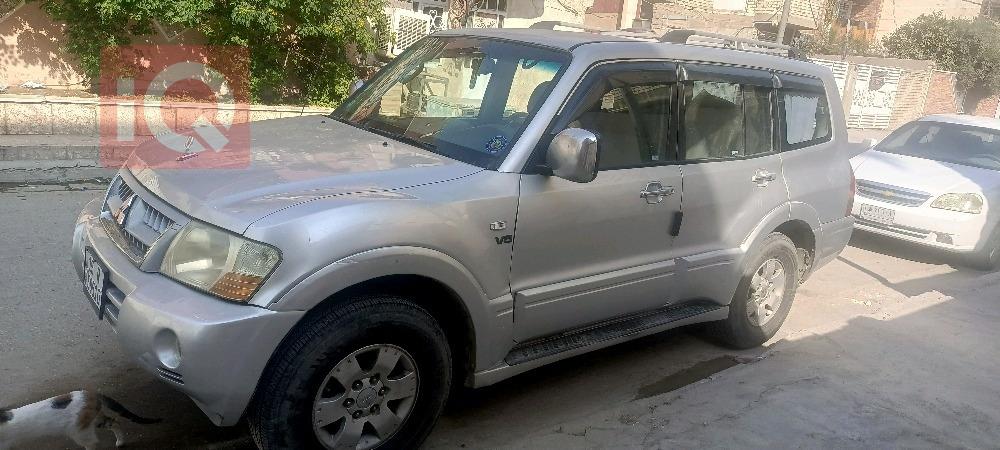 ميتسوبيشي باجيرو